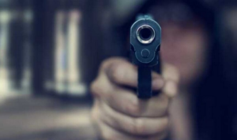 Мъж от Перник стрелял с газов пистолет срещу тъста си, заканил се \