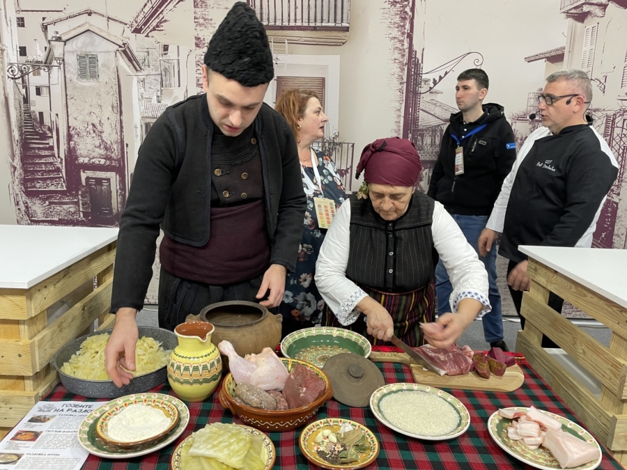 С пуше и разложка капама Разлог впечатли „Ваканция & СПА Експо 2026“