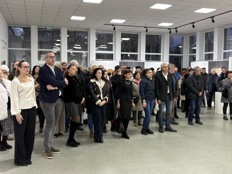 Любовта и виното опияняват с 96 картини на 51 автори в Градска художествена галерия - Благоевград