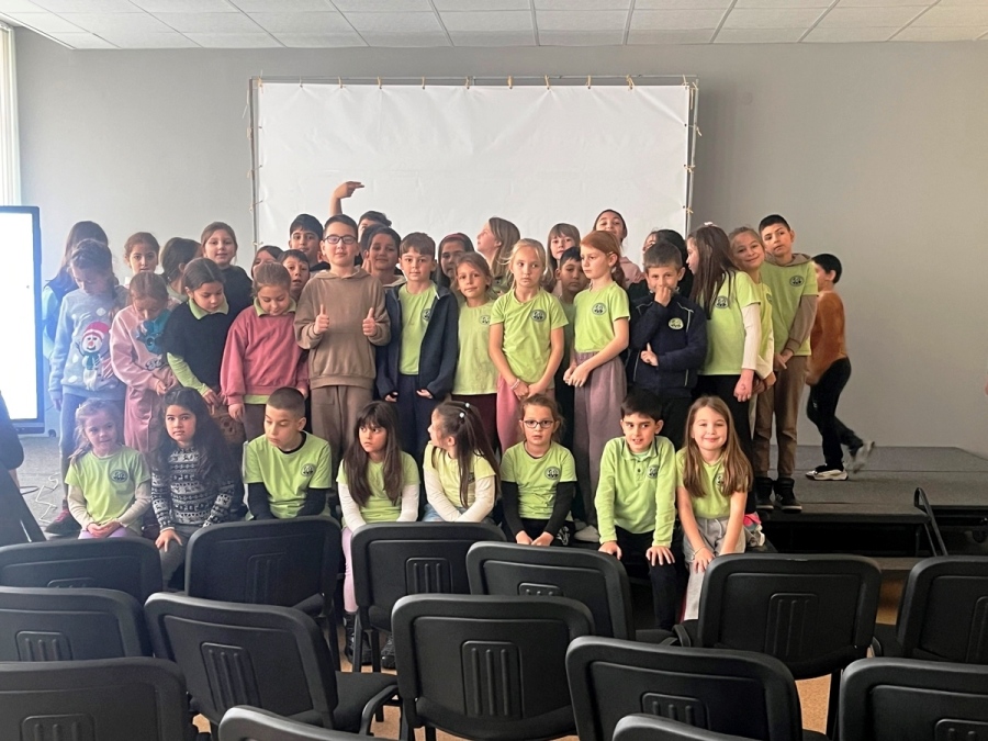 Математическото чудо Коко Червенков разкри как решава 1000 задачи на ден пред ученици в Гоце Делчев