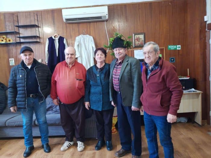 Симеон Симеонов стана цар на виното в дупнишкия квартал „Хр. Ботев“