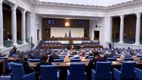 На първо четене: Парламентът прие по-тежки наказания за сексуални престъпления срещу деца
