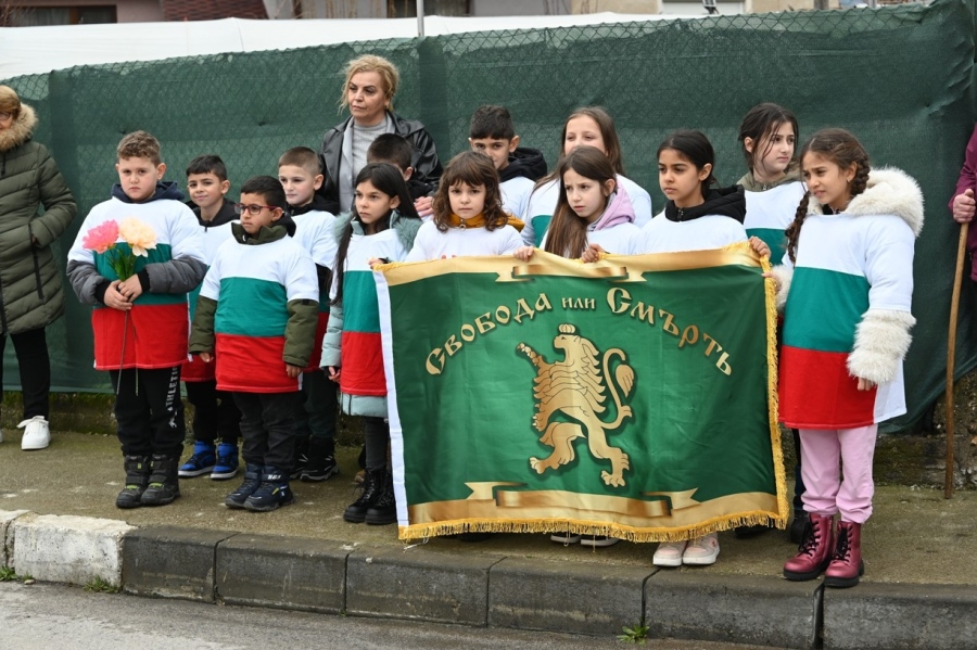 153 години безсмъртие: Крупник се преклони пред паметта на Васил Левски