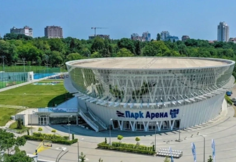 Трагедия! 16-годишен състезател почина по време на плувен турнир в Бургас