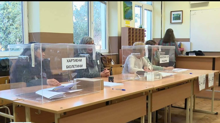 ЦИК увеличава възнагражденията на секционните комисии за предстоящите предсрочни избори