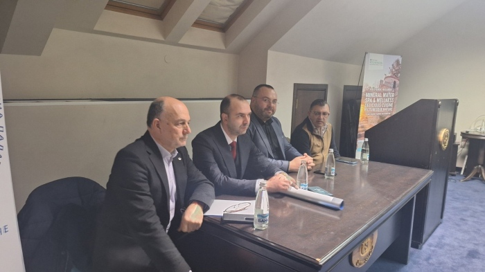 Кюстендил преговаря с Медицински университет – София за обучение на акушери и мед. сестри