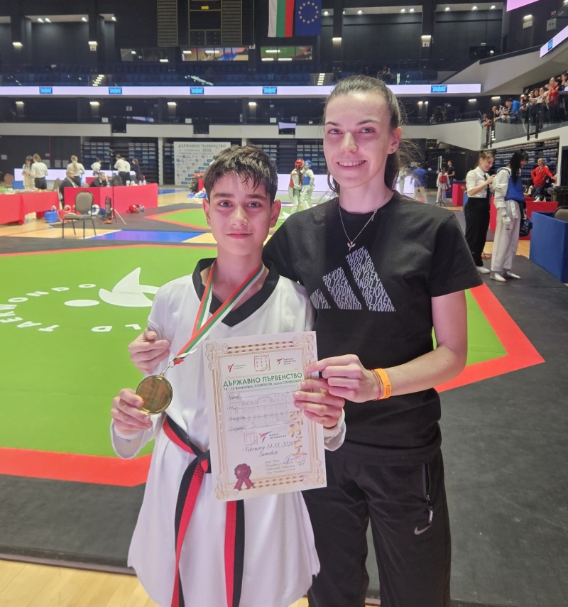Триумф за ЧО Елит Разлог! Георги Попов детронира шампион по таекуондо и грабна златото