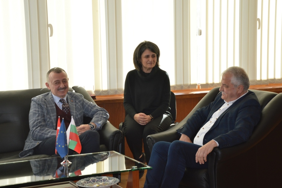 Кметовете на Гоце Делчев и на турската община  Коджаели обсъдиха културен и туристически обмен