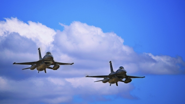 Падналият турски F-16 реагирал на \