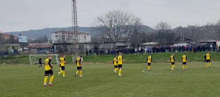 След поражението в „Ивайло“ Миньор посреща Марек в Перник