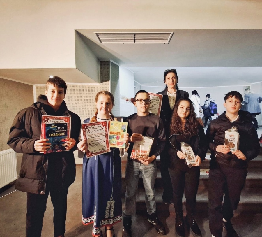 Самоковски ученици отличени във „Вълшебството на мартеницата“