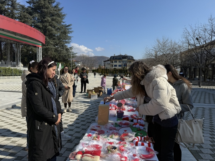Надежда за Вили! Симитли събира средства с мартенски базар и хоро