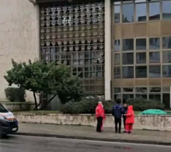 Трагедия в Благоевград! Загиналият след падане от  прозорец на Американския университет е преподавател във вуза