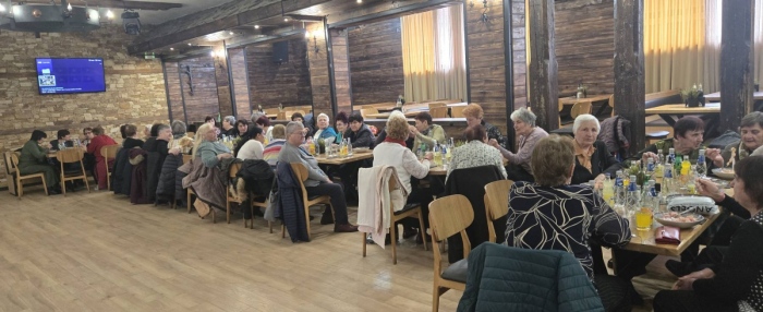 Дамите от Клуба на инвалидите в Сапарева баня отбелязаха 8 март