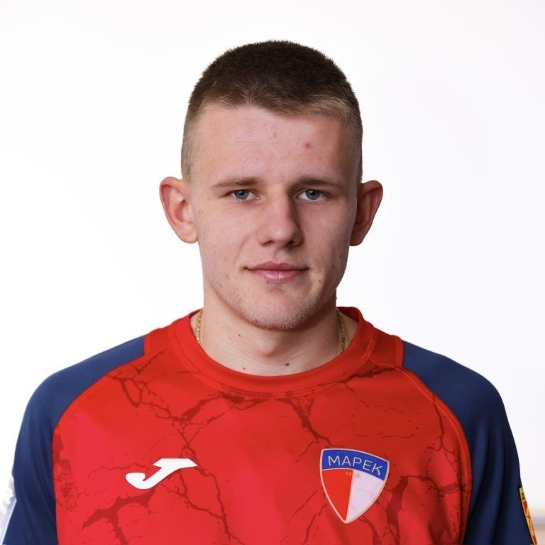 Футболист на Марек със счупена скула и челюст след сблъсък в Перник, оперират го в „Пирогов”