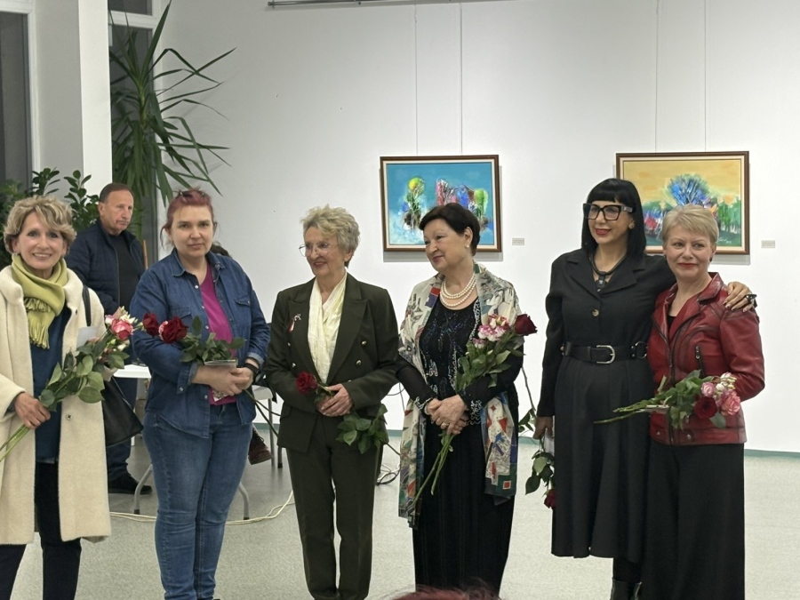 6 дами от Благоевград доказаха, че едно хоби може да се превърне в истинско изкуство