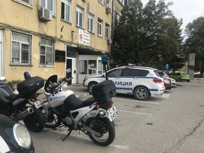 Полицията откри дрога в частни имоти в Ботевград, Ихтиман и Костинброд
