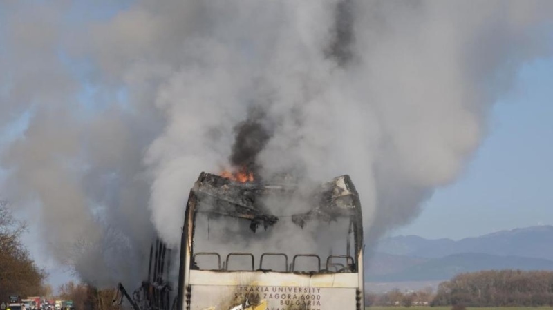 Автобус на Тракийския университет се запали между Стара Загора и Казанлък
