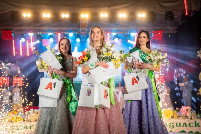 Кюстендил избра своята Девойка на пролетта - Рая Цонева спечели титлата