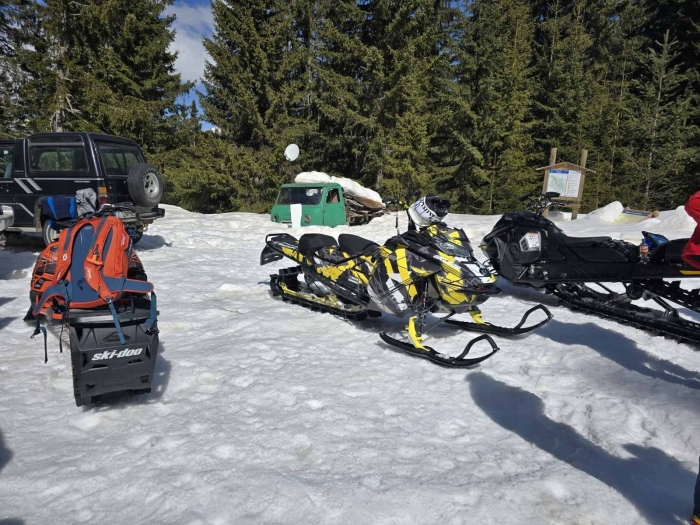 Хванаха четирима да карат моторни шейни в Пирин