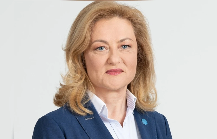 ИТН атакува парламента: Снежанка Траянска отпред, шампион по самбо отзад