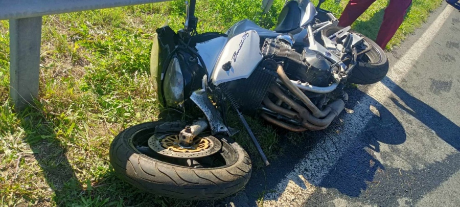 Полицията разследва смъртта на 21-годишно момиче след фатален инцидент с мотор при Златуша