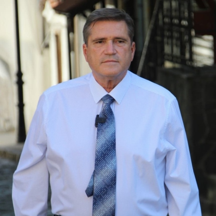 Семейна политика и стари лица: Цонев води АПС в Кюстендил зад него пъстра листа с роднински връзки и политически подскоци 