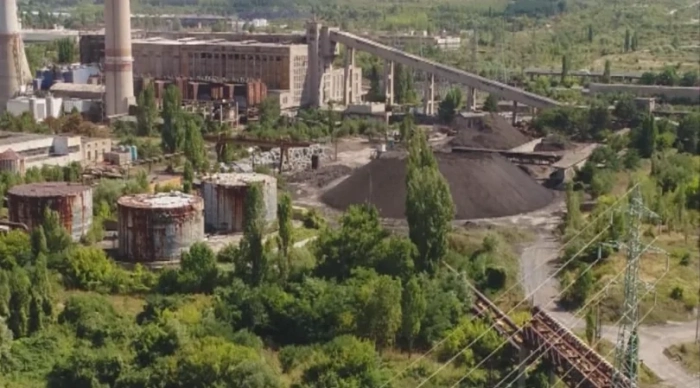 Енергийният сектор в областите Кюстендил и Перник на ръба: малко млади, много несигурност