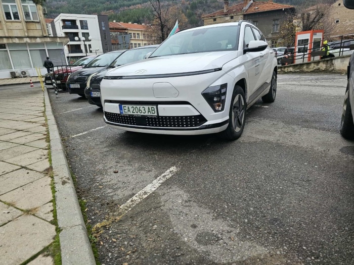 Община Дупница върна електромобила, предназначен за деца с увреждания, след обществен натиск