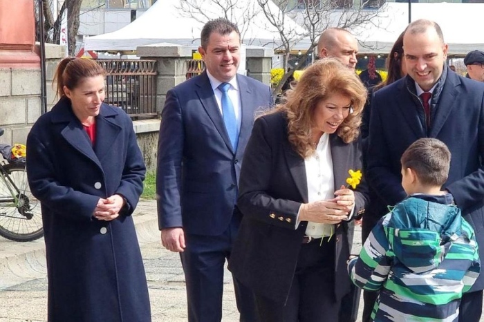 Президентът Илияна Йотова от Кюстендил: Само когато сме заедно, когато сме единни, можем да вървим напред