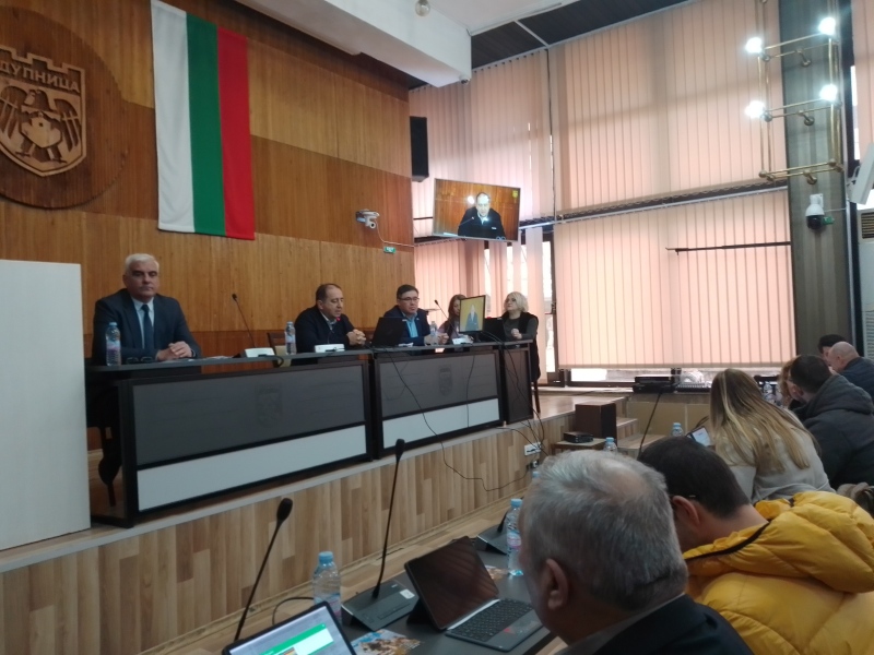 ОбС – Дупница, взема решение за изграждане на 6 къщи в зоната за отдих до парка