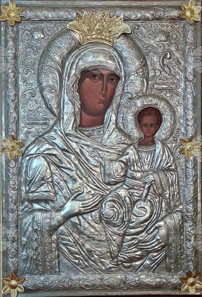 Златни ябълки на бездетни съпрузи и за здраве ще раздават в дупнишкия храм „Свети Никола“
