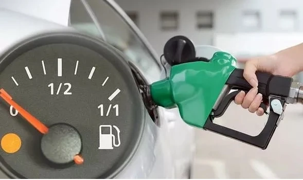Обявиха как се кандидатства за помощта от 20 евро заради цените на горивата
