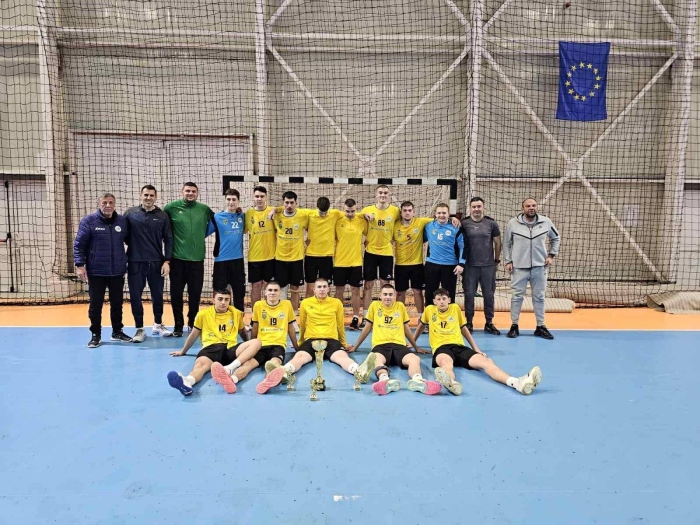 Хандбалният Пирин 64 Гоце Делчев триумфира в зона „Витоша“ и се класира за държавните финали