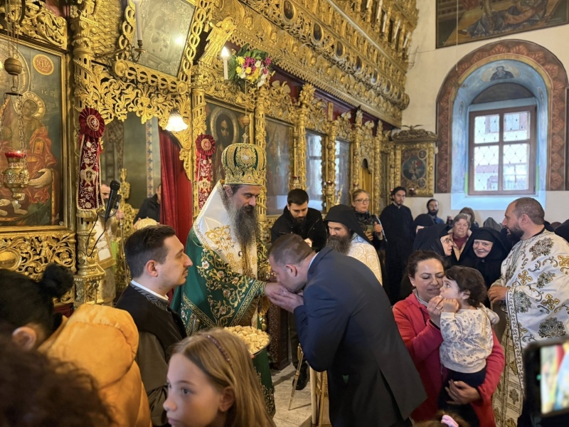 Духовен дар за Самоков! Пред стотици вярващи патриарх Даниил призова за покаяние в навечерието на Страстната седмица