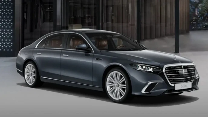 Новата S-Class вече се продава и у нас. Ето колко струва
