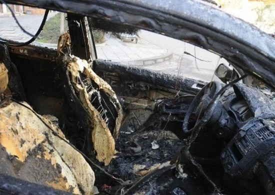 Трима младежи са задържани за палеж на „БМВ“ в Перник, автомобилът е изгорял напълно