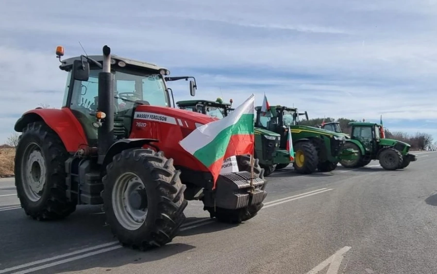 Държавата дава пари по-рано на фермерите заради кризата