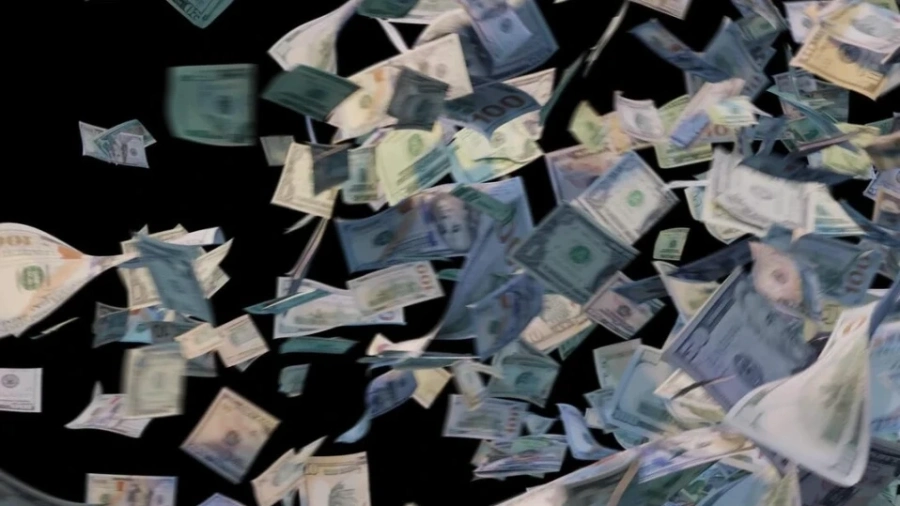 Защо 7-годишно дете изхвърли 88 000 долара през прозорец в Москва