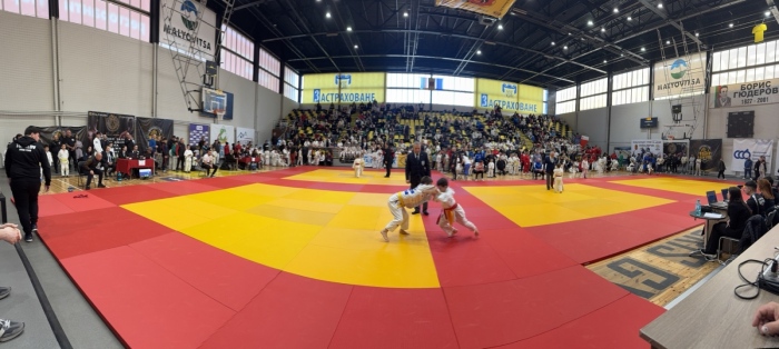 416 състезатели по джудо стартираха годината с международен турнир  в Перник