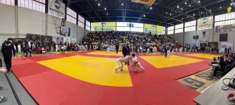 416 състезатели по джудо стартираха годината с международен турнир в Перник