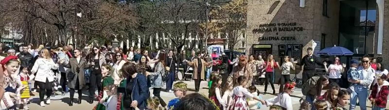 Благоевград се обедини за 5-годишния Вани с благотворителна хоротека