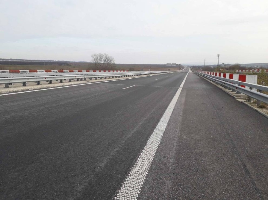 Ограничават движението по АМ „Струма“ от пътен възел „Благоевград – Юг“ до Симитли