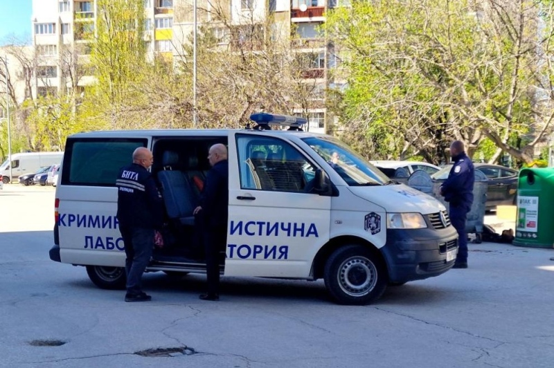 Откриха части от човешко тяло пред блок в Пловдив