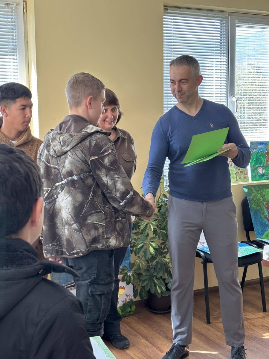 В Кюстендил наградиха победителите в конкурс за гората участваха близо 400 рисунки