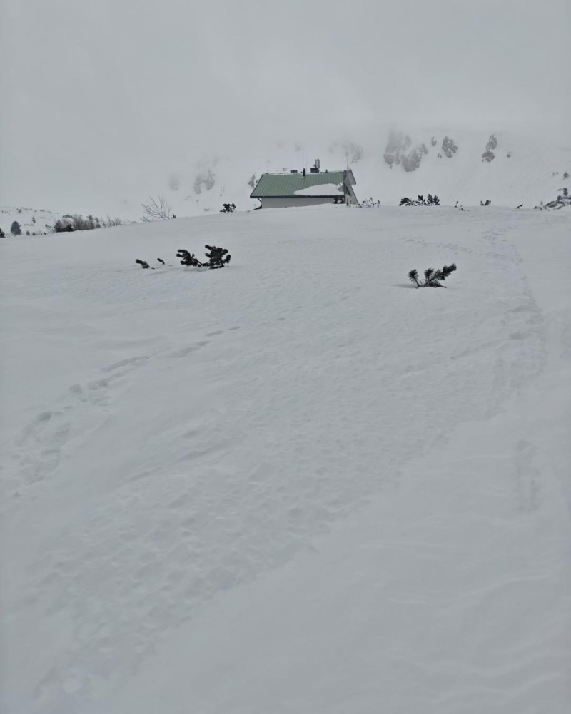 Повишено внимание в Рила: Риск от лавини и нестабилни снежни козирки