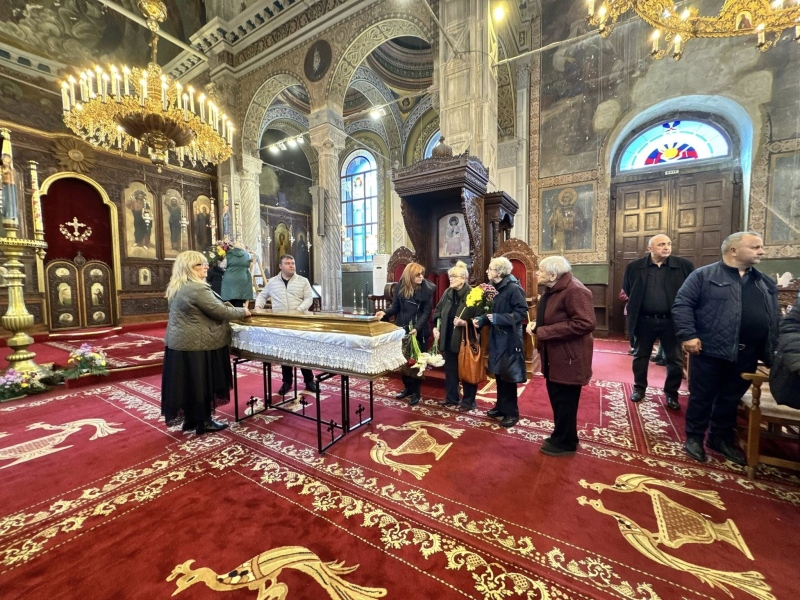 На Велика събота се сбогуваме с народната певица Янка Рупкина