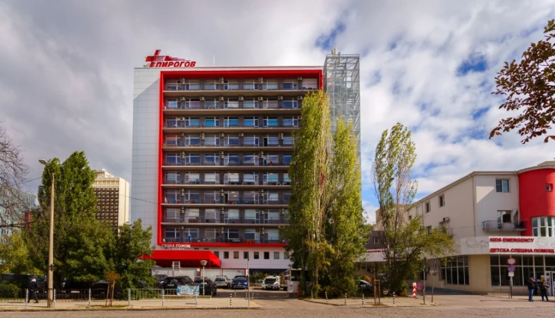 Близо 2500 души потърсиха помощ в „Пирогов“  около Великден