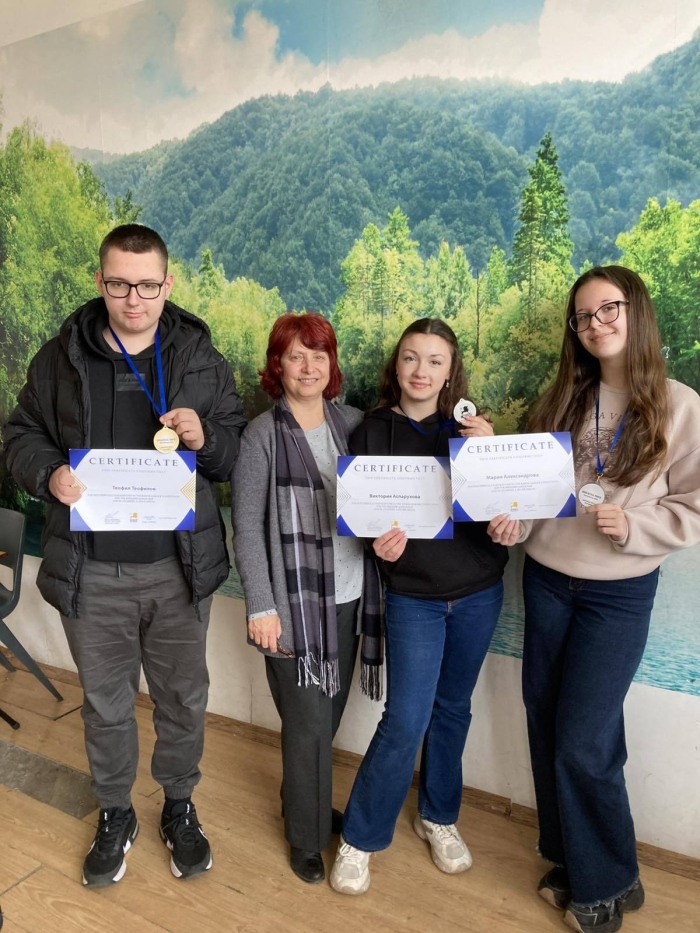 Отлично представяне на ученици от Перник в олимпиадата „KINGS“