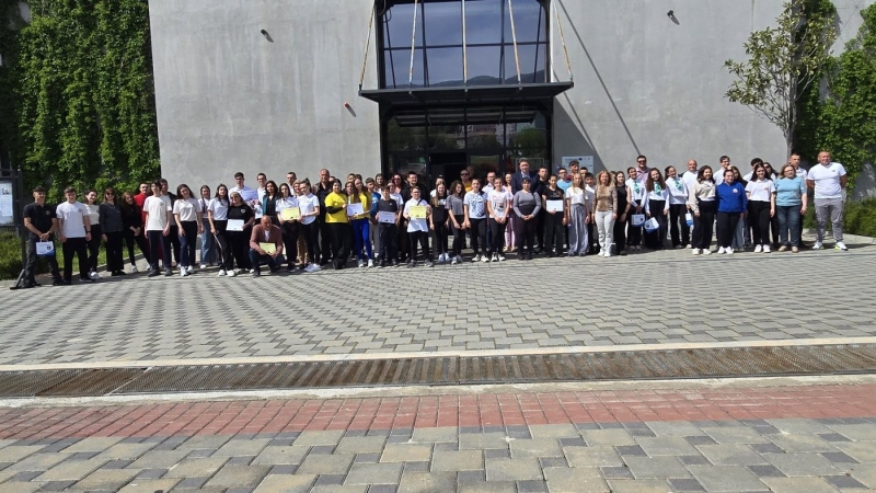 Ученици от Петрич станаха революционни куриери в турнир за Априлското въстание